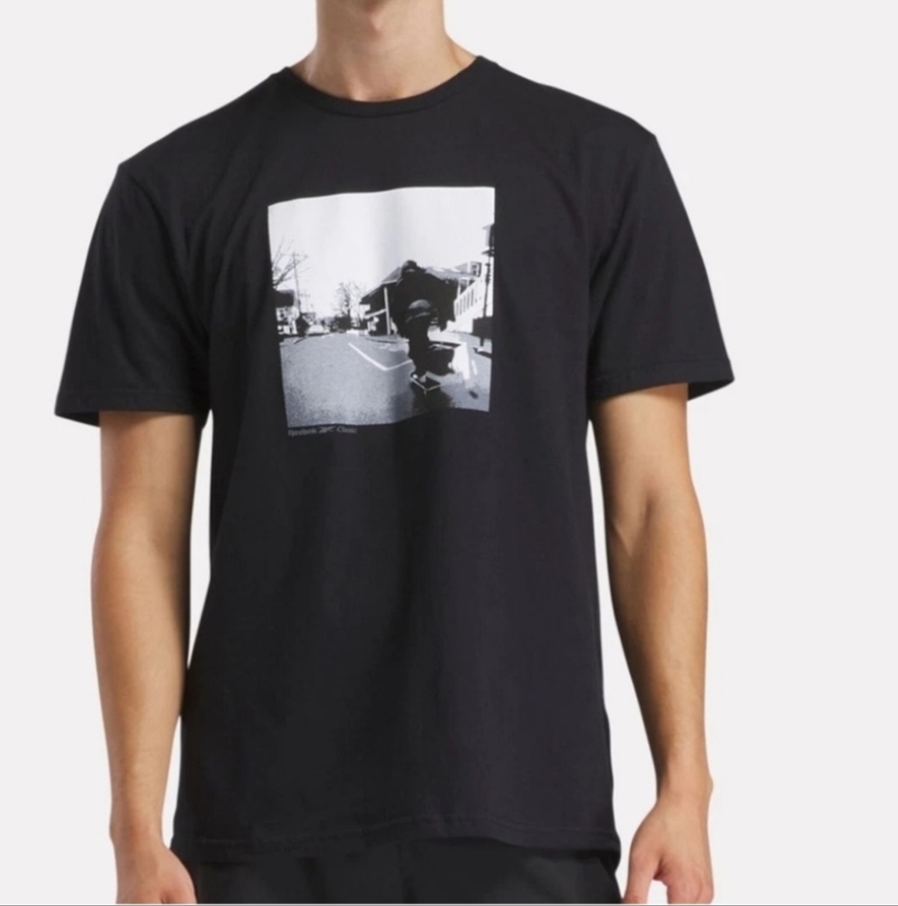 NWT Reebok Black Graphic T-Shirt
